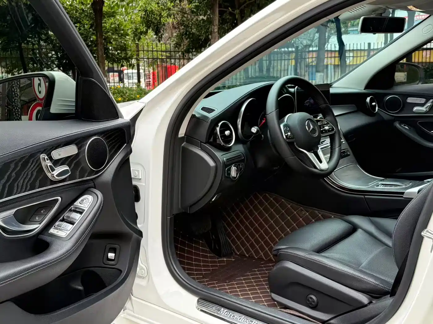 Mercedes-Benz C-Class 2019 C 260 L Sport фото 26