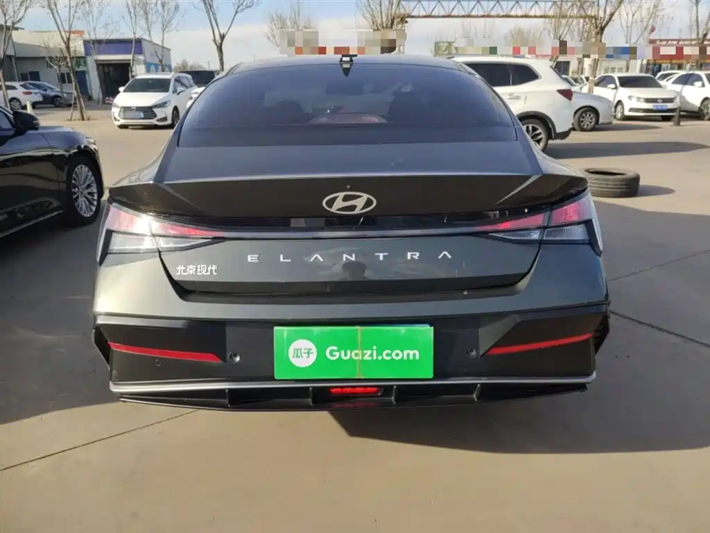 Hyundai Elantra 2023 1.5L CVT GLX Elite Edition фото 4