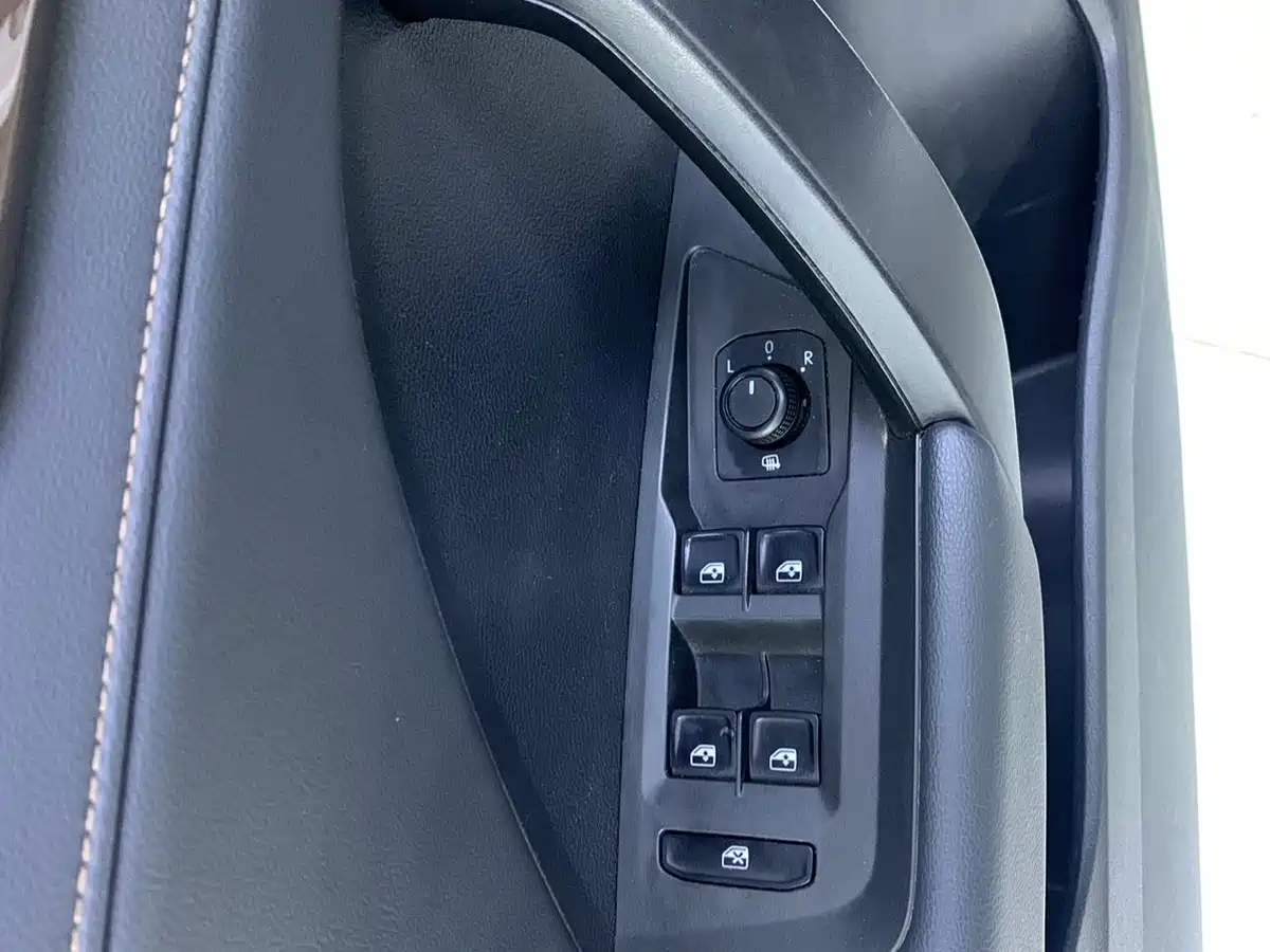 Volkswagen Tharu 2021 280TSI 2WD Luxury Plus фото 5