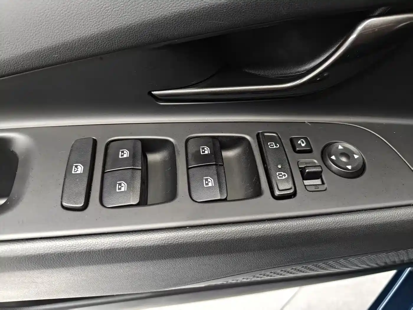 Hyundai Elantra 2022 240TGDi DCT LUX Premium Edition фото 13