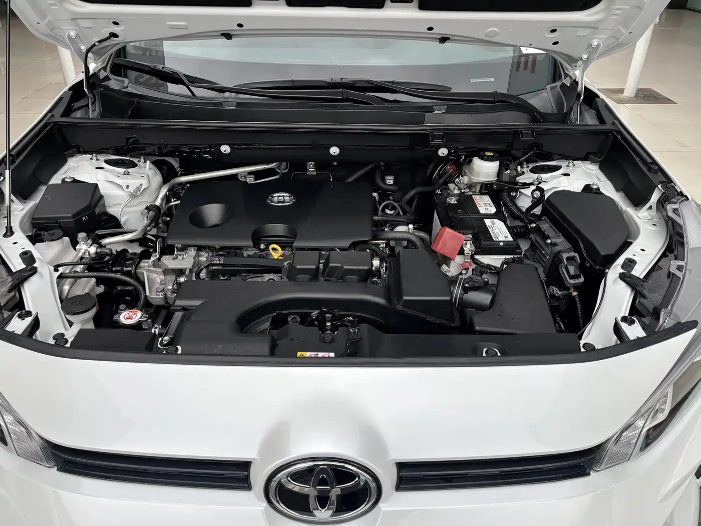 Toyota Wildlander 2023 2.0L CVT AWD Luxury PLUS фото 15