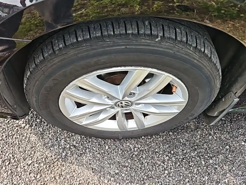 Volkswagen Passat 2016 280TSI DSG Honor Edition фото 23
