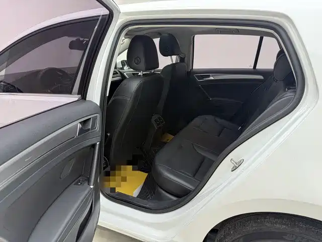 Volkswagen Golf 2018 230TSI Automatic Comfort фото 16