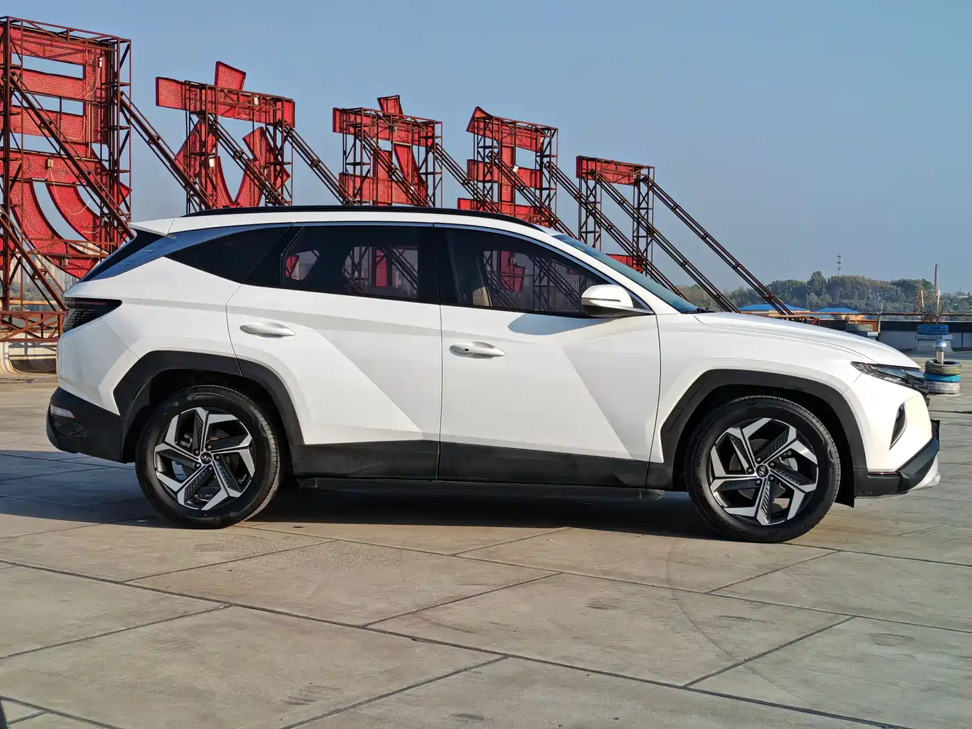 Hyundai Tucson 2021 Tucson L 1.5T DCT LUX Premium фото 4