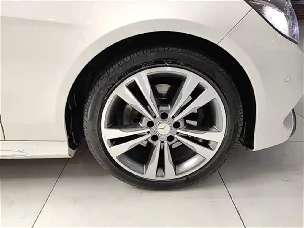 Mercedes-Benz E-Class 2015 Facelift E 200 L Sport фото 9