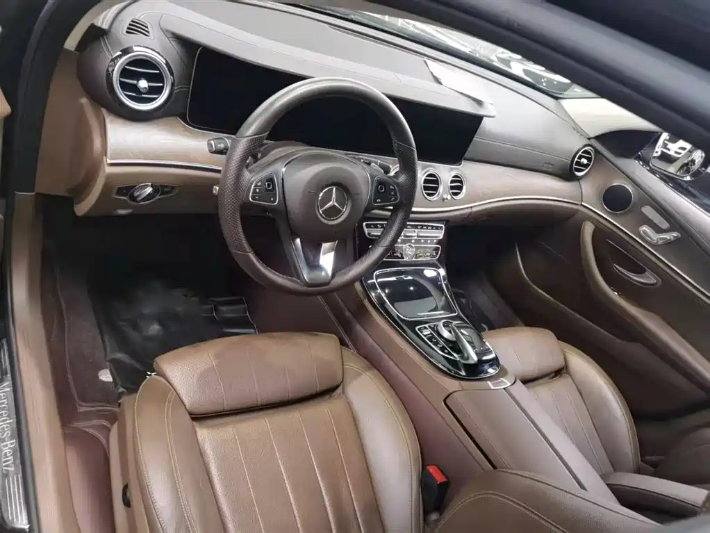 Mercedes-Benz E-Class 2017 E 200 L 4MATIC фото 4