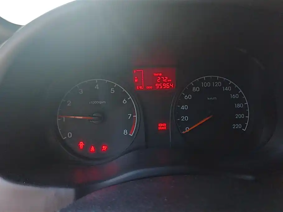 Hyundai Verna 2014 1.4L Manual Fashion GS фото 14