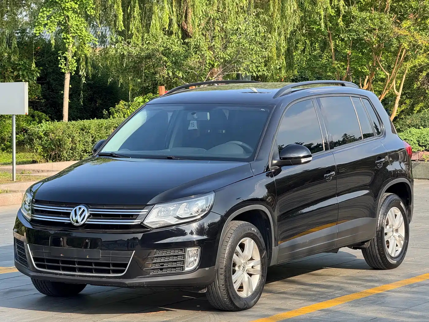 Volkswagen Tiguan 2016 Model 300TSI Automatic 2WD Trend Edition