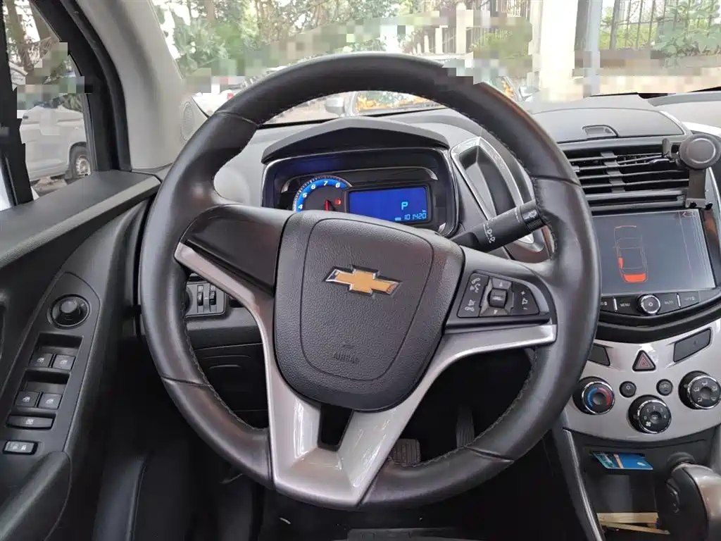 Chevrolet Trax 2014 1.4T Automatic 2WD Luxury фото 3