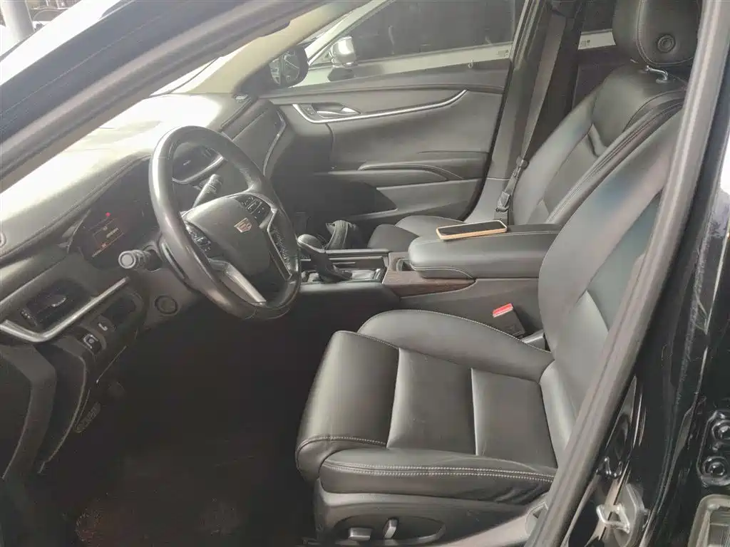 Cadillac XTS 2018 28T Technology фото 15