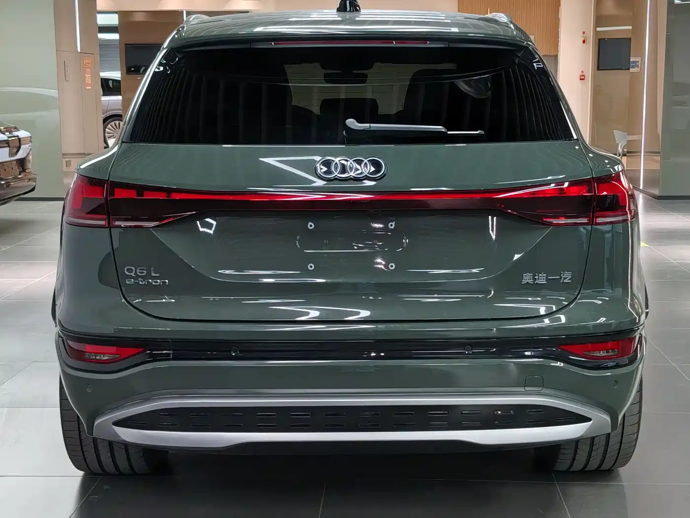 Audi Q6L e-tron 2025 Extended Range Edition фото 9