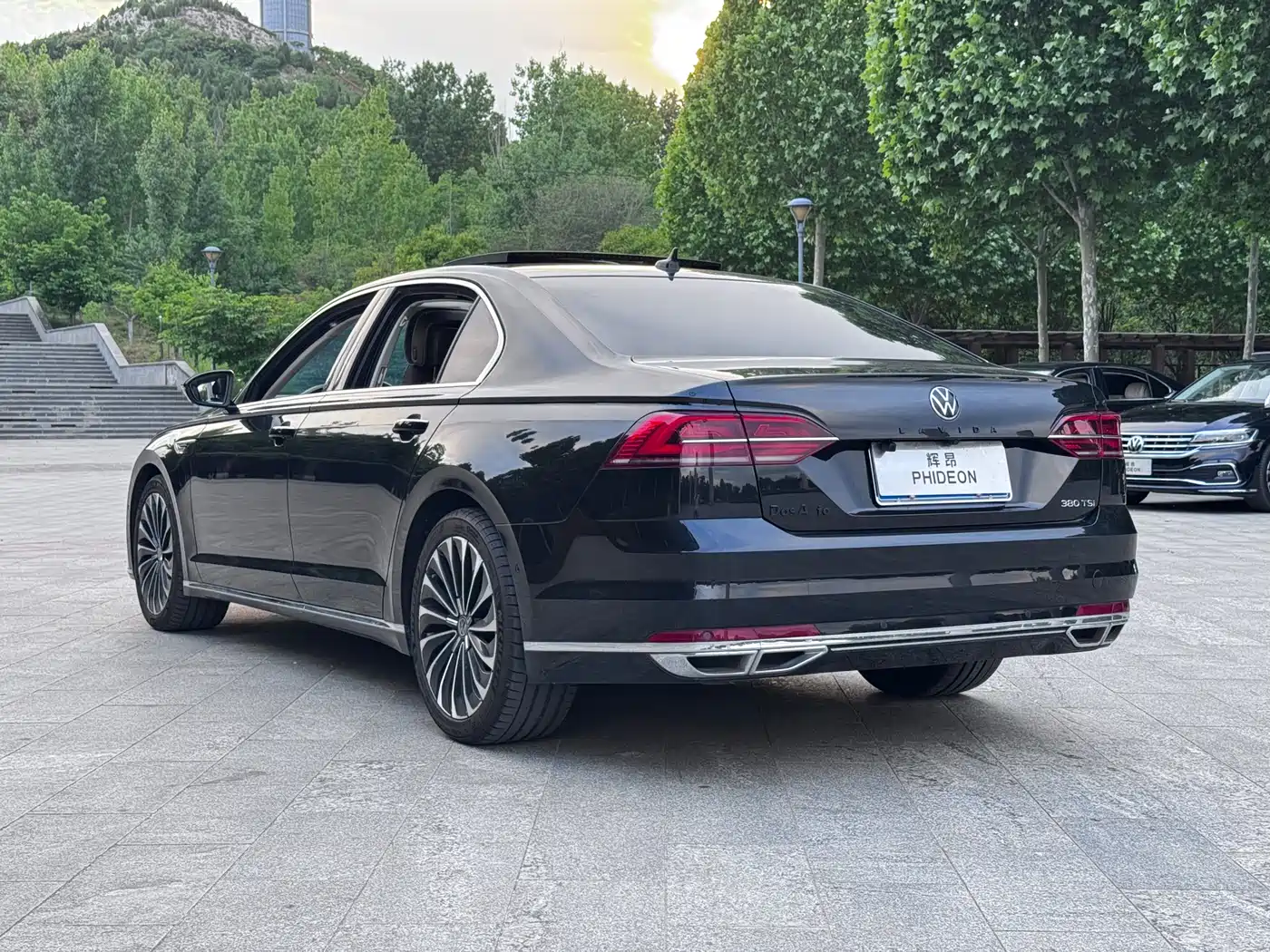Volkswagen Phideon 2021 380TSI Premium Edition фото 4