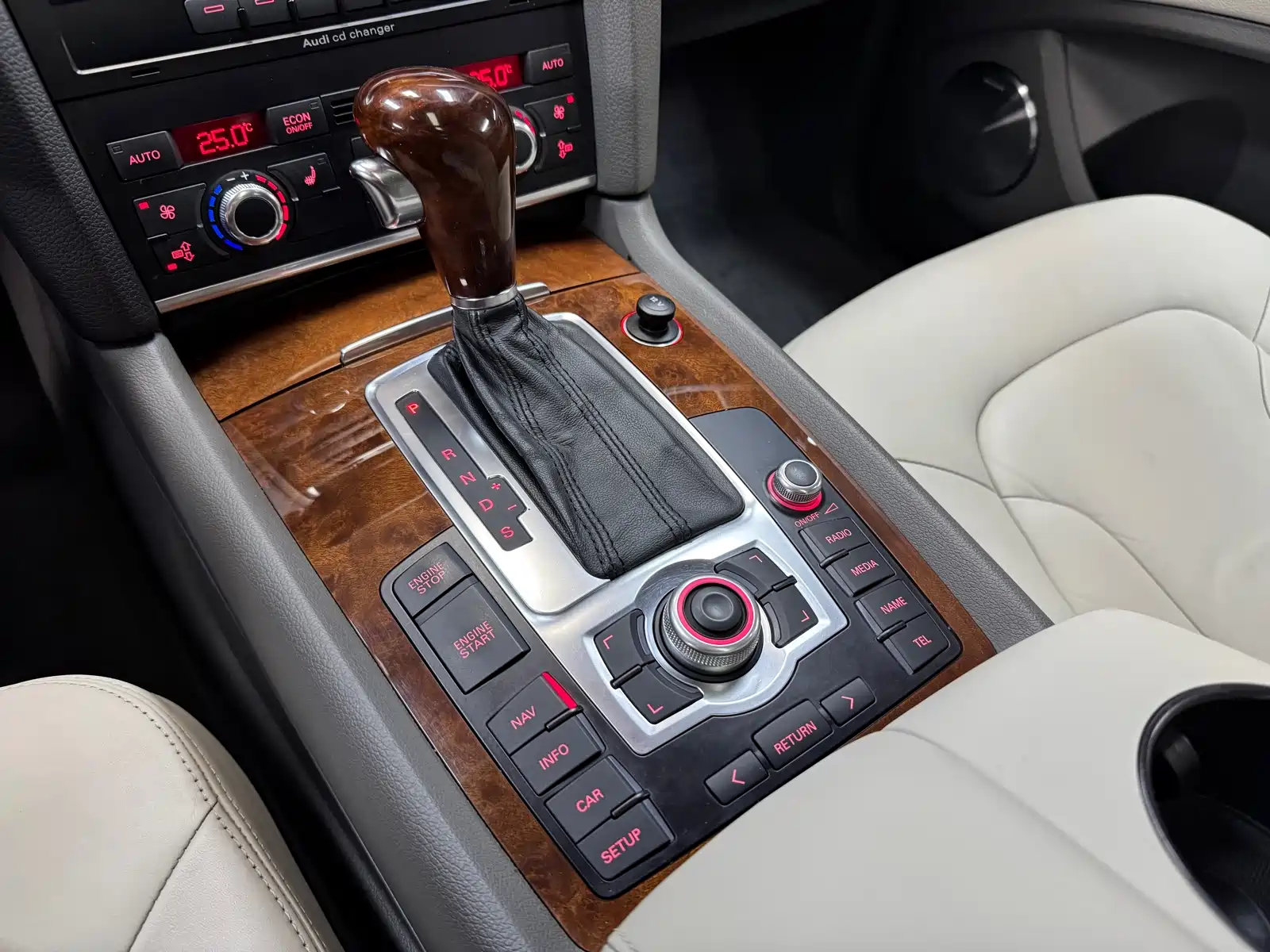Photo 42 - Audi Q7