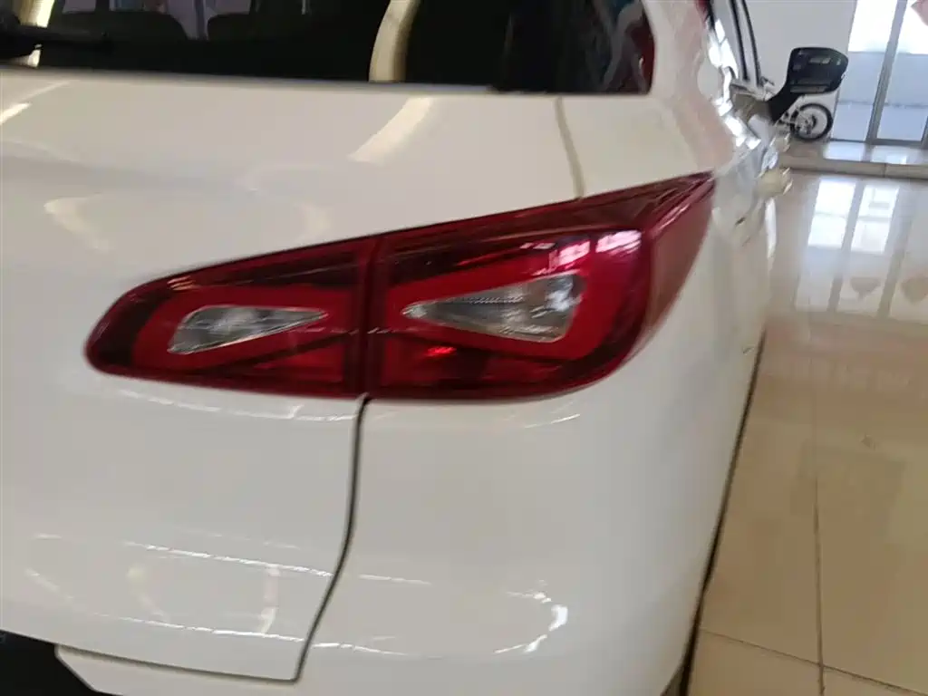 GAC Trumpchi Trumpchi GS3 2017 Model 200T Automatic Luxury Edition фото 8