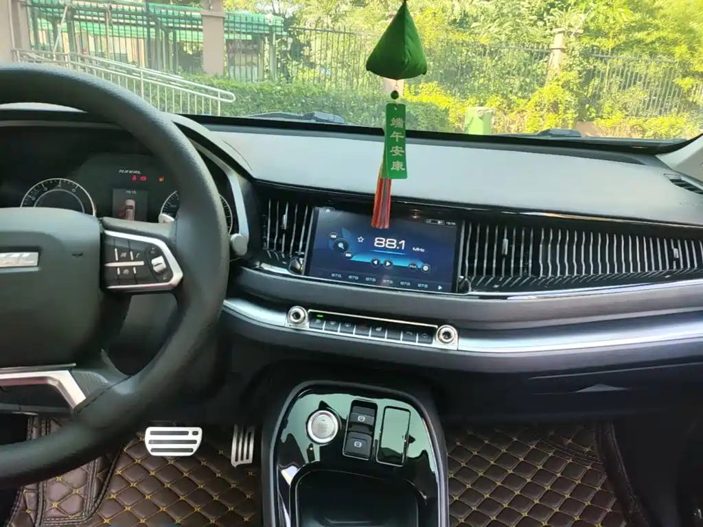 Фото 13 - Haval H2s
