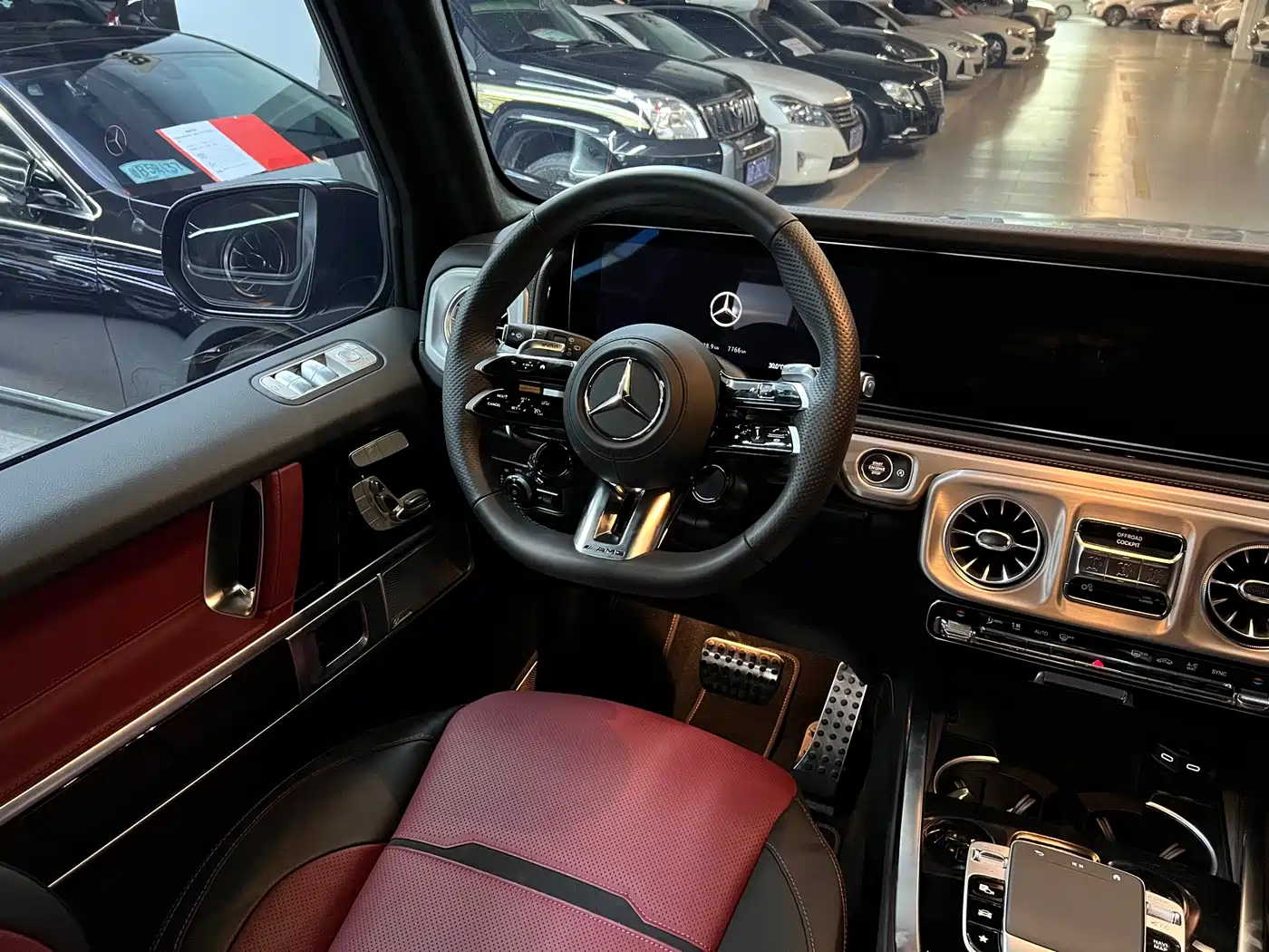 Mercedes-Benz G-Class AMG 2025 AMG G 63 фото 13