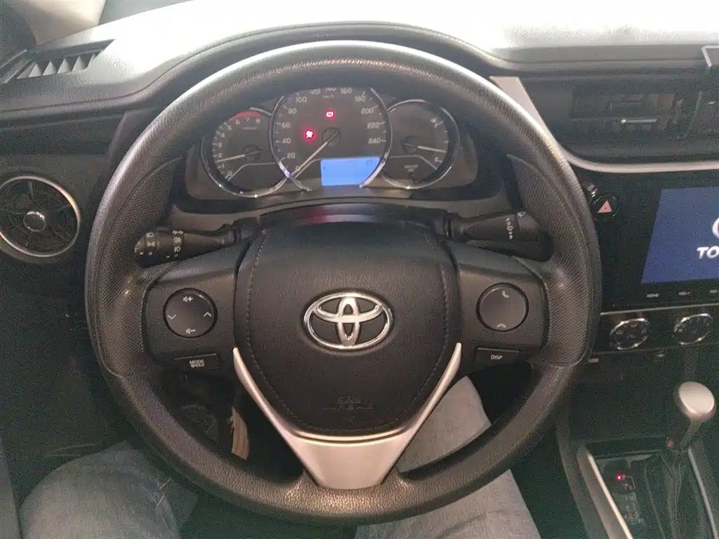 Toyota Levin 2017 Facelift 185T CVT Elite (China V) фото 11