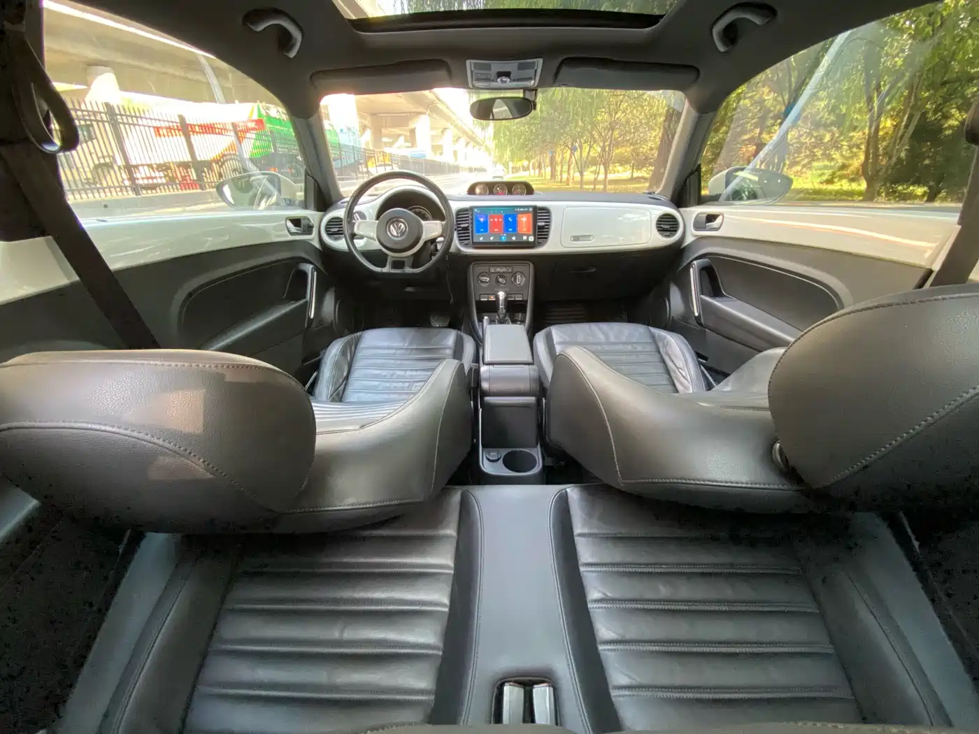 Volkswagen Beetle 2013 1.4TSI Comfort фото 17