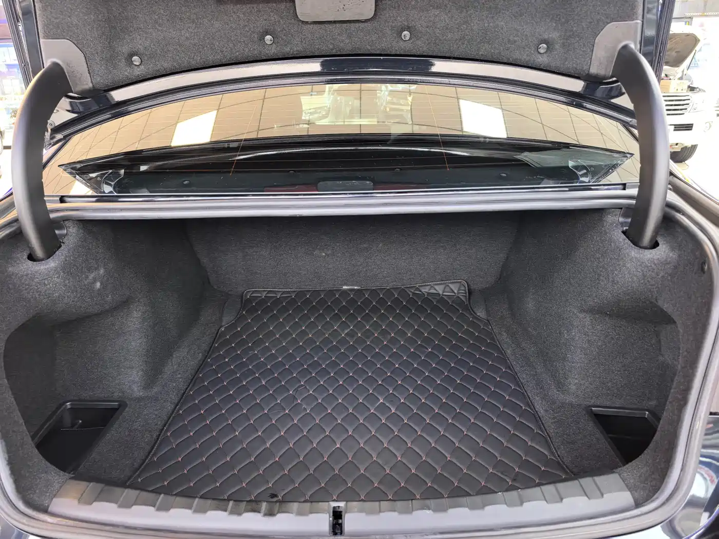 BMW 3 Series 2023 320Li M Sport Package фото 16