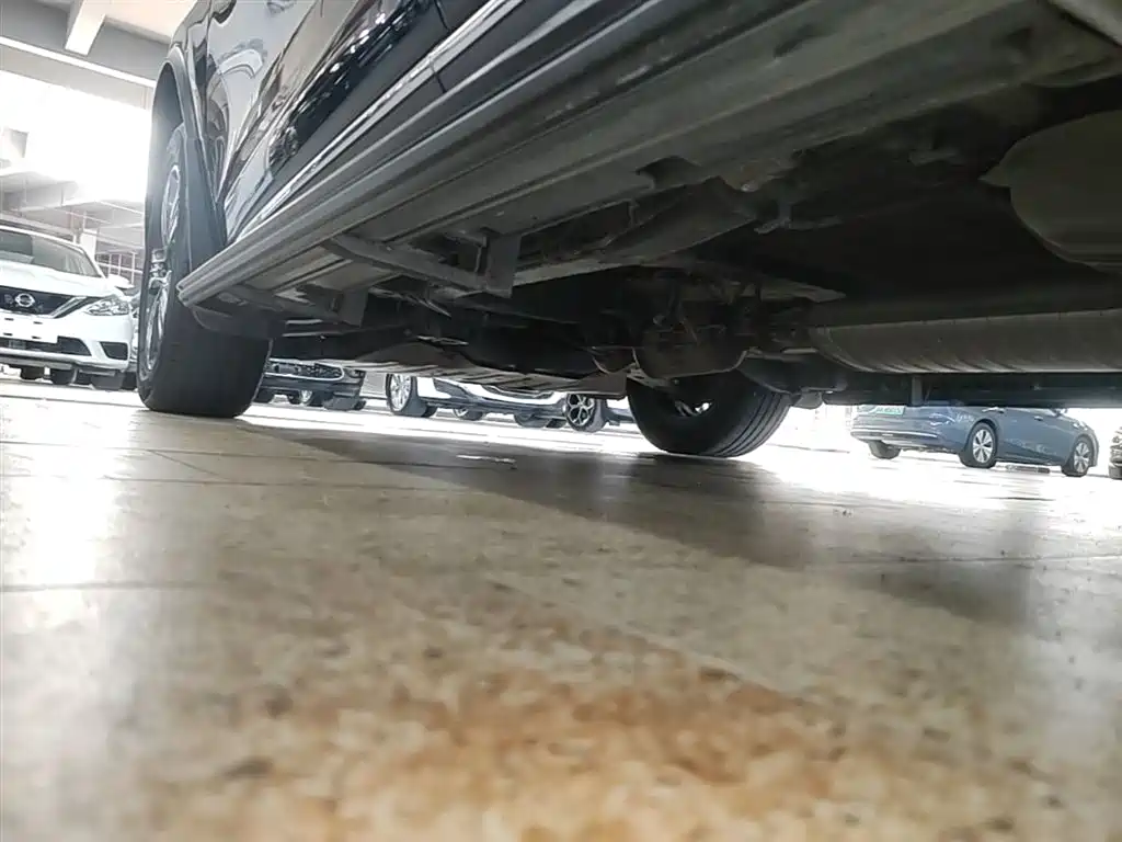 BYD Tang 2019 2.0T Automatic Smart Connect Drive 5-seater China VI фото 22