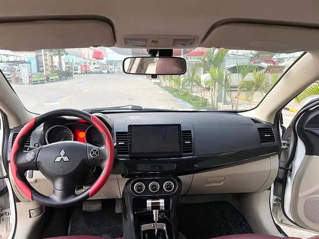 Mitsubishi Lancer EX 2011 Fashion Edition 1.8L CVT Comfort фото 3