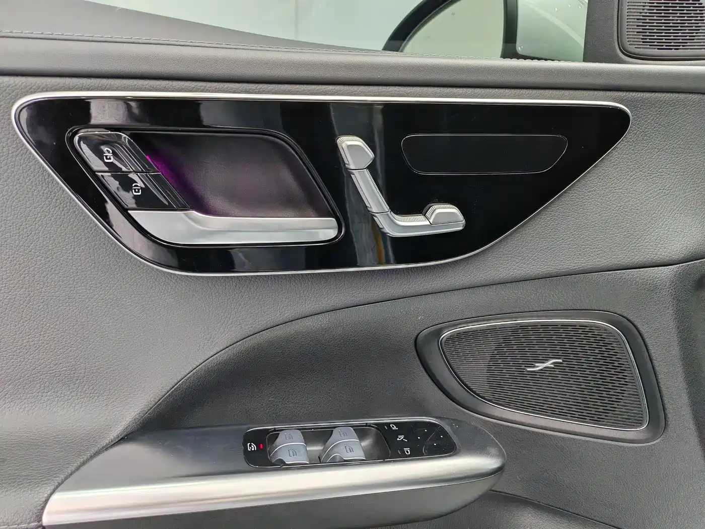 Mercedes-Benz C-Class 2022 C 200 L Sport Version фото 17