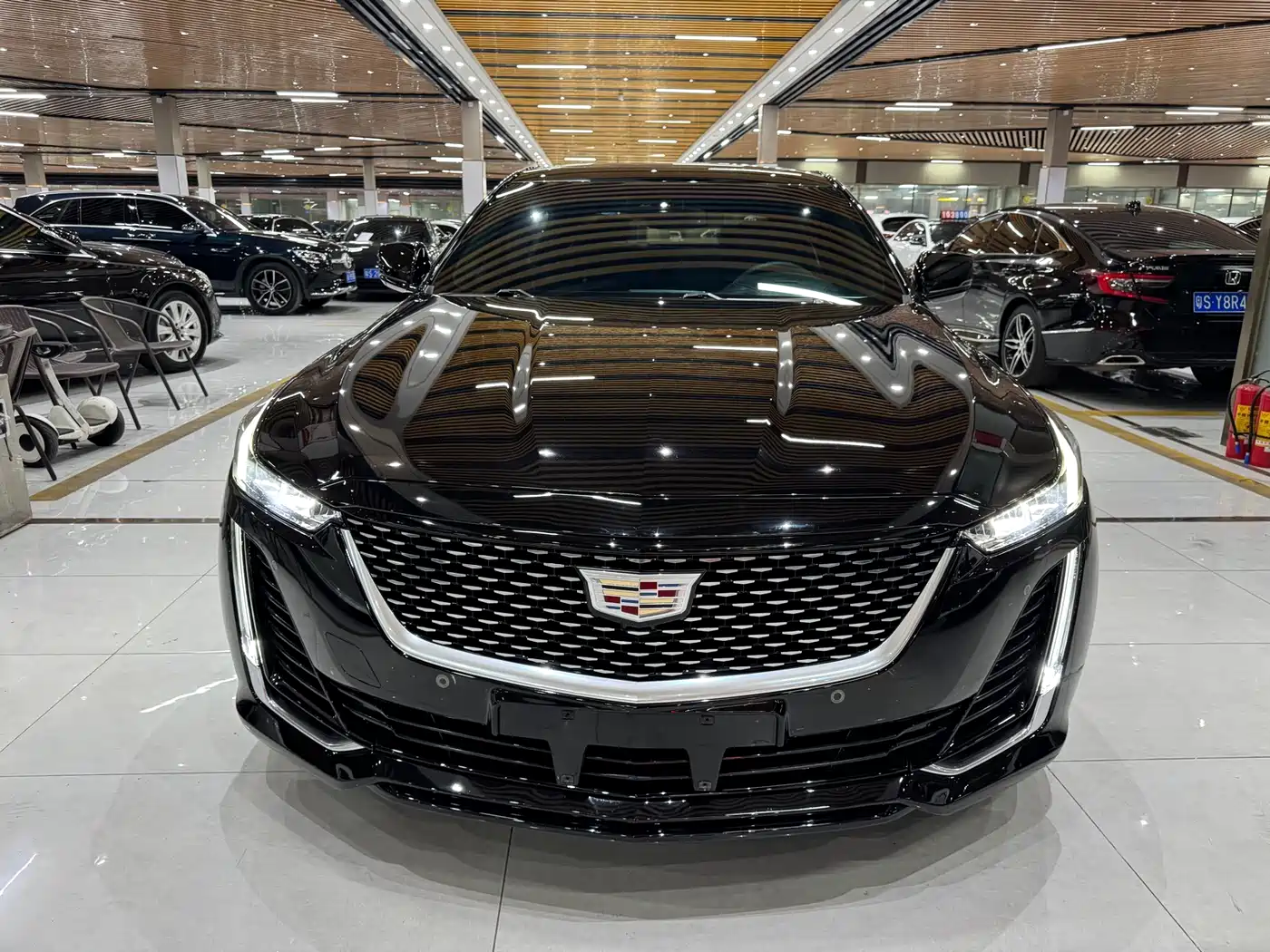 Cadillac CT5 2024 28T Luxury Model фото 2