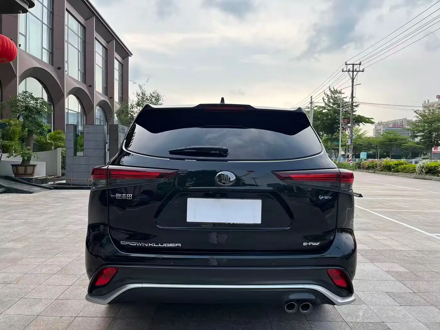 Toyota Crown Kluger 2024 2.5L HEV 4WD Premium Edition фото 4