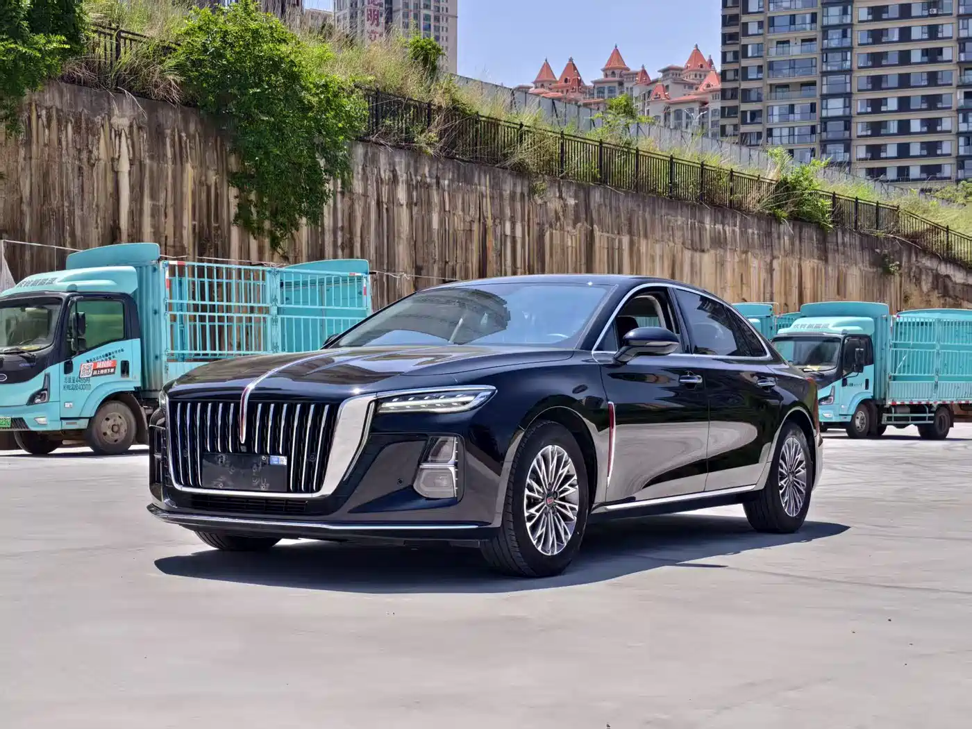 Hongqi H5 2024 1.5T HEV Smart Connect Flag Smooth Edition