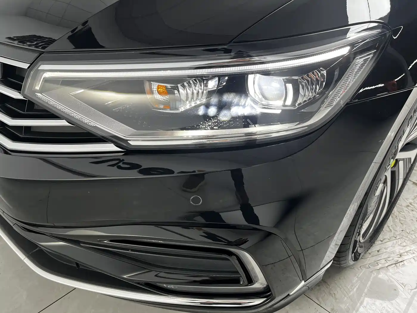 VOLKSWAGEN MAGOTAN GTE PLUG IN HYBRID