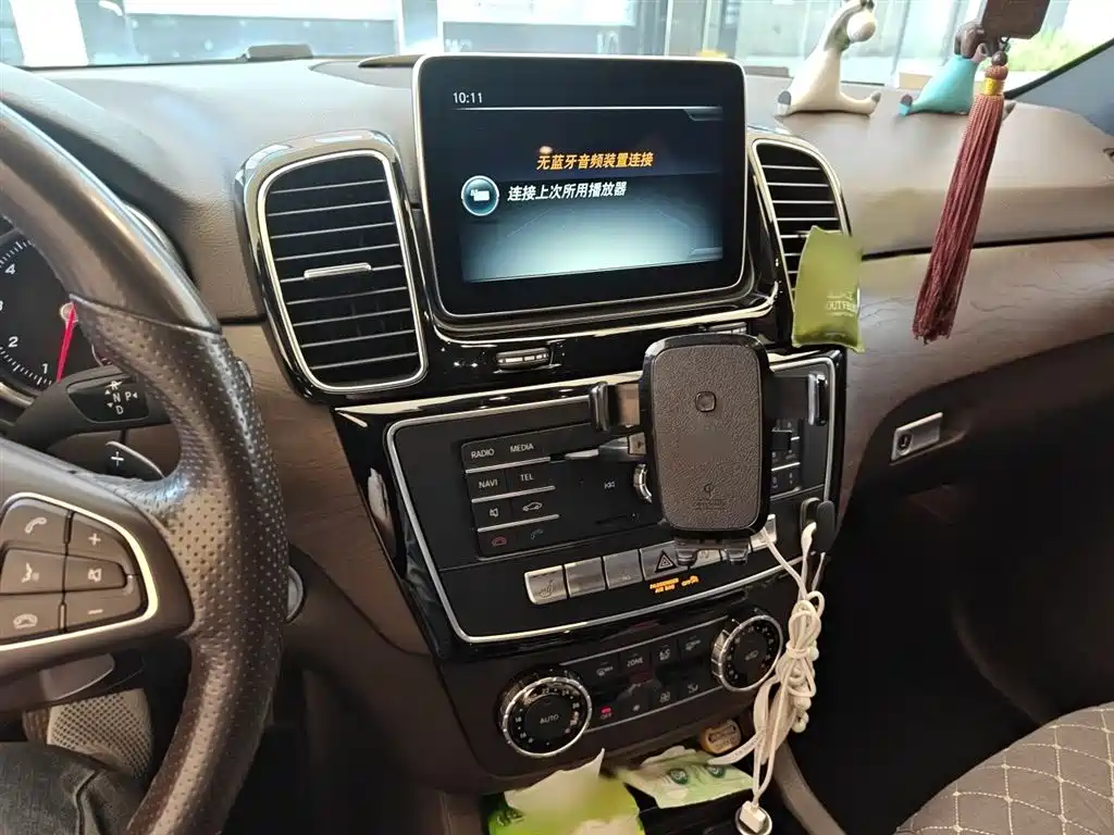 Mercedes-Benz GLE 2015 GLE 400 4MATIC фото 6
