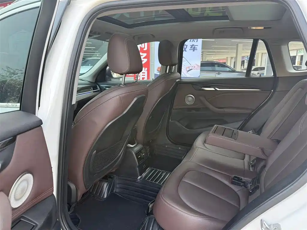 BMW X1 2022 xDrive25Li Premium фото 5