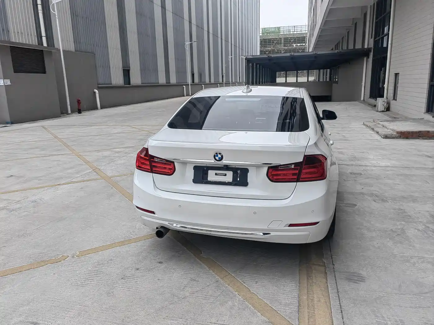 BMW 3 Series 2014 320Li Fashion фото 5