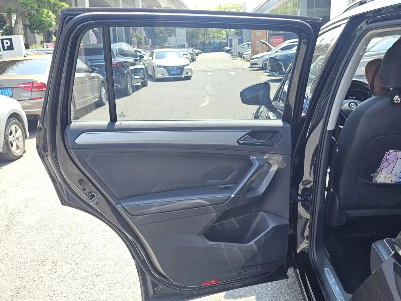 VOLKSWAGEN TIGUAN L NEW ENERGY