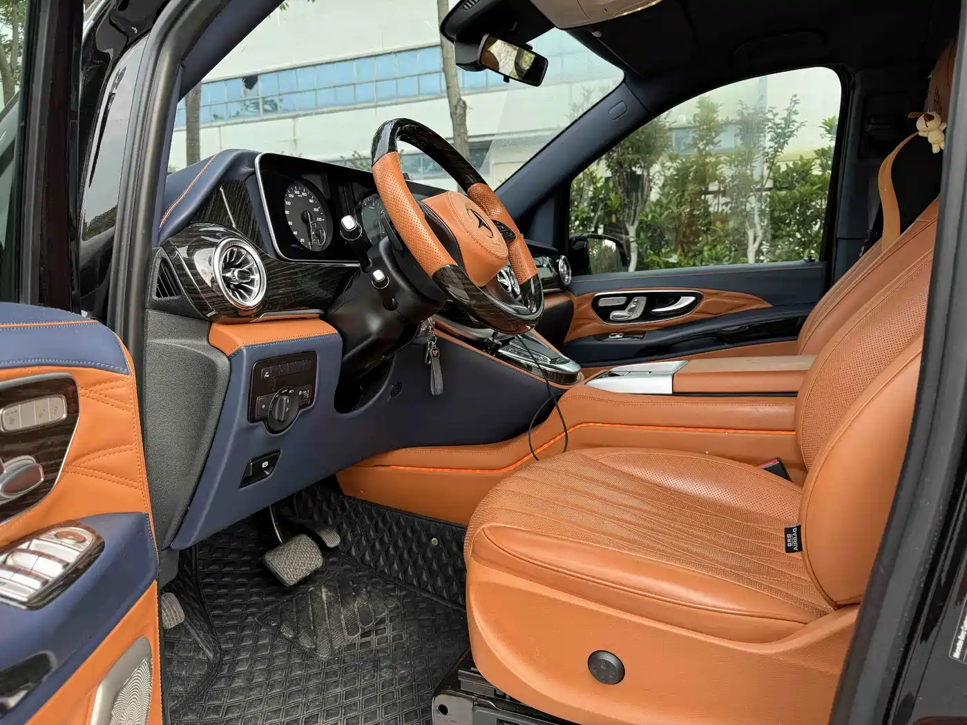 Mercedes-Benz Vito 2023 2.0T Business 7-Seater фото 15