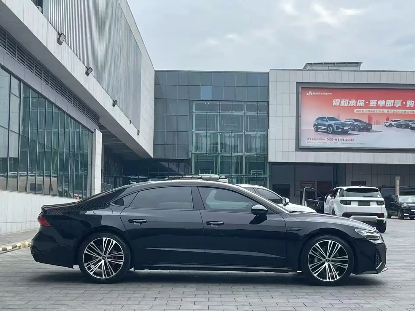 Audi A7L 2024 45 TFSI quattro Premium Luxury фото 7