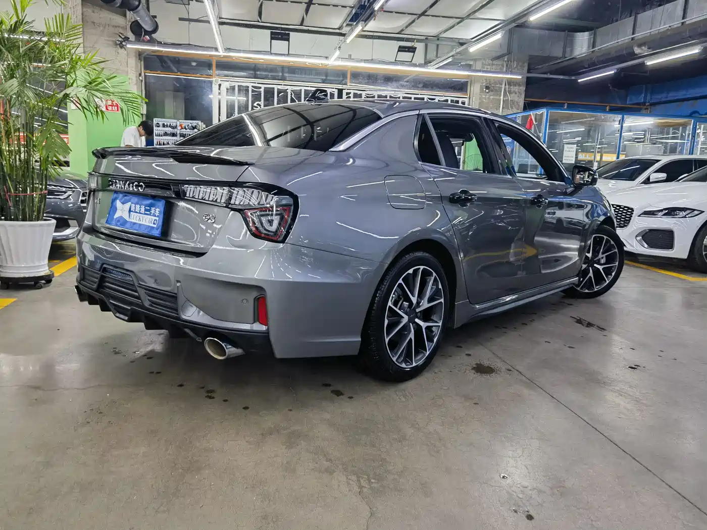 Lynk & Co 03 2021 1.5TD DCT Jin Champion Edition фото 6