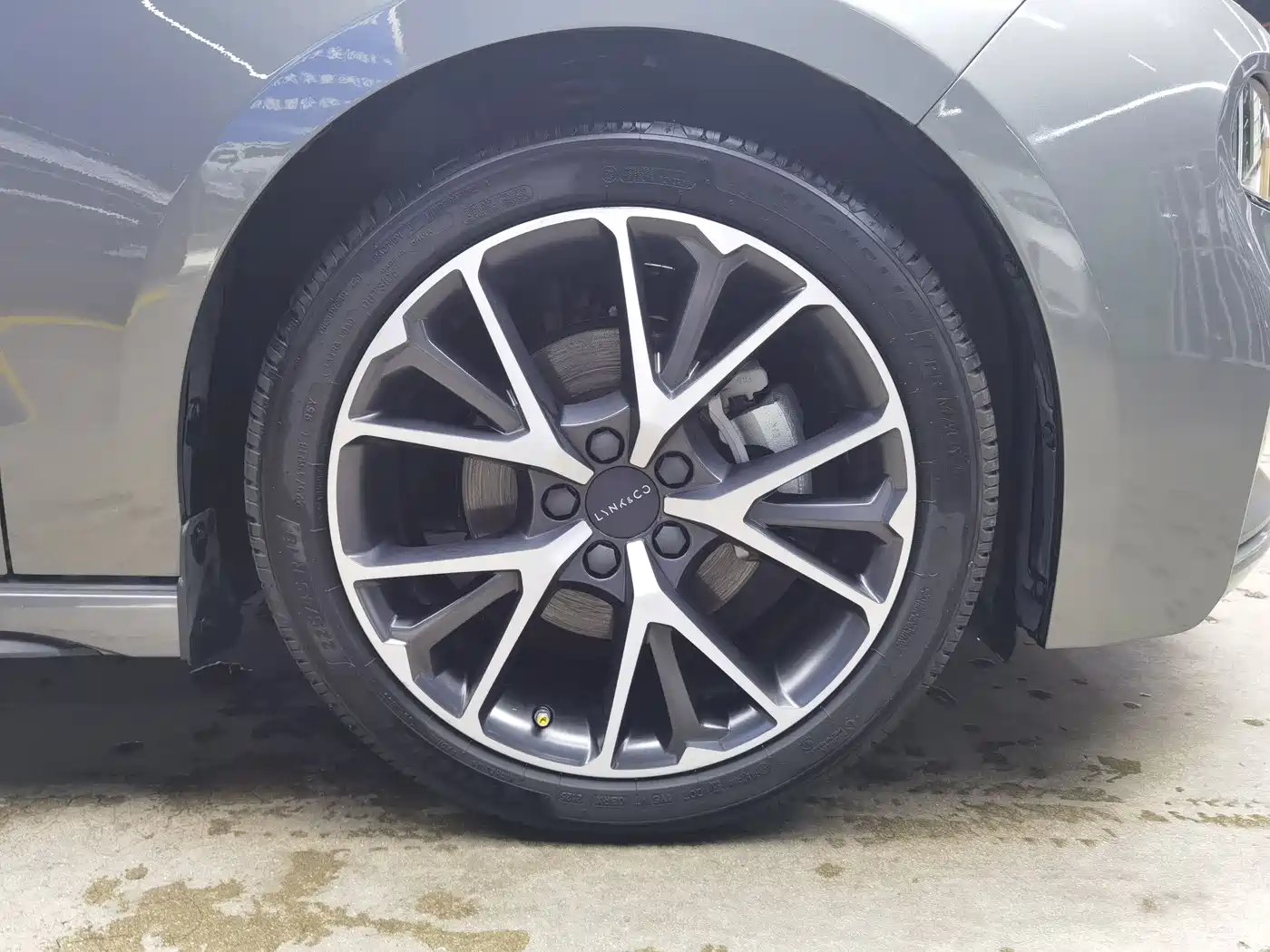 Lynk & Co 03 2021 1.5TD DCT Jin Champion Edition фото 18