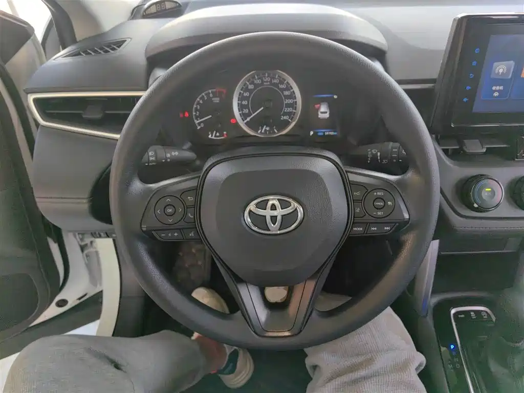 Toyota Corolla Cross 2022 2.0L Pioneer Edition фото 7