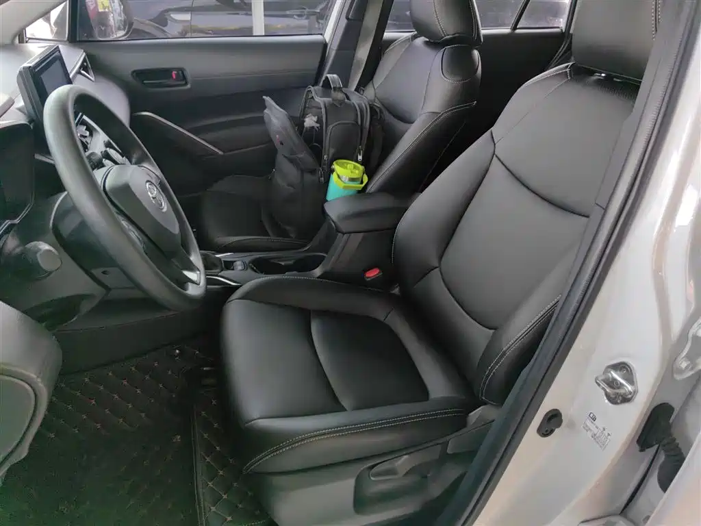Toyota Corolla Cross 2022 2.0L Pioneer Edition фото 11