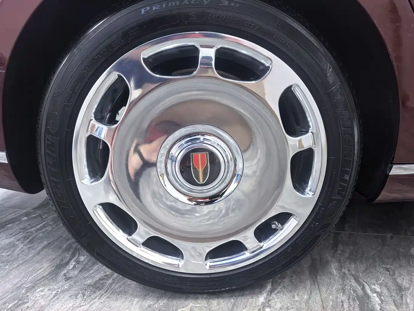 Hongqi H9 2023 Model 2.0T Smart Connect Flagship Edition фото 15