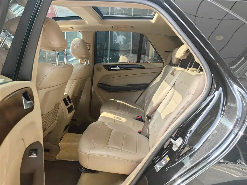 Mercedes-Benz M-Class 2014 ML 400 4MATIC Luxury фото 13