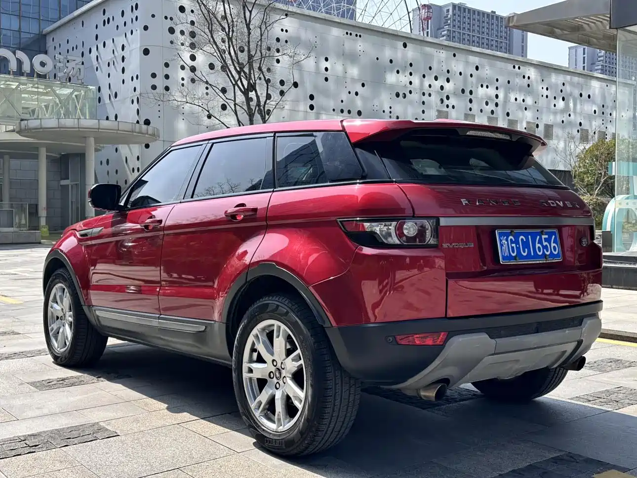 Land Rover Range Rover Evoque (Import) 2013 2.0T 5-door Premium Edition фото 6