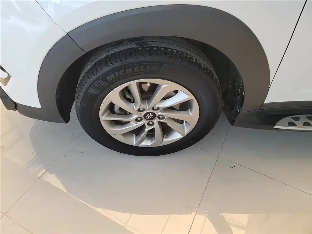 Hyundai Tucson 2015 1.6T Dual Clutch 2WD Smart фото 23