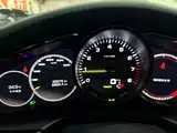 Photo 20 - Porsche Panamera New Energy