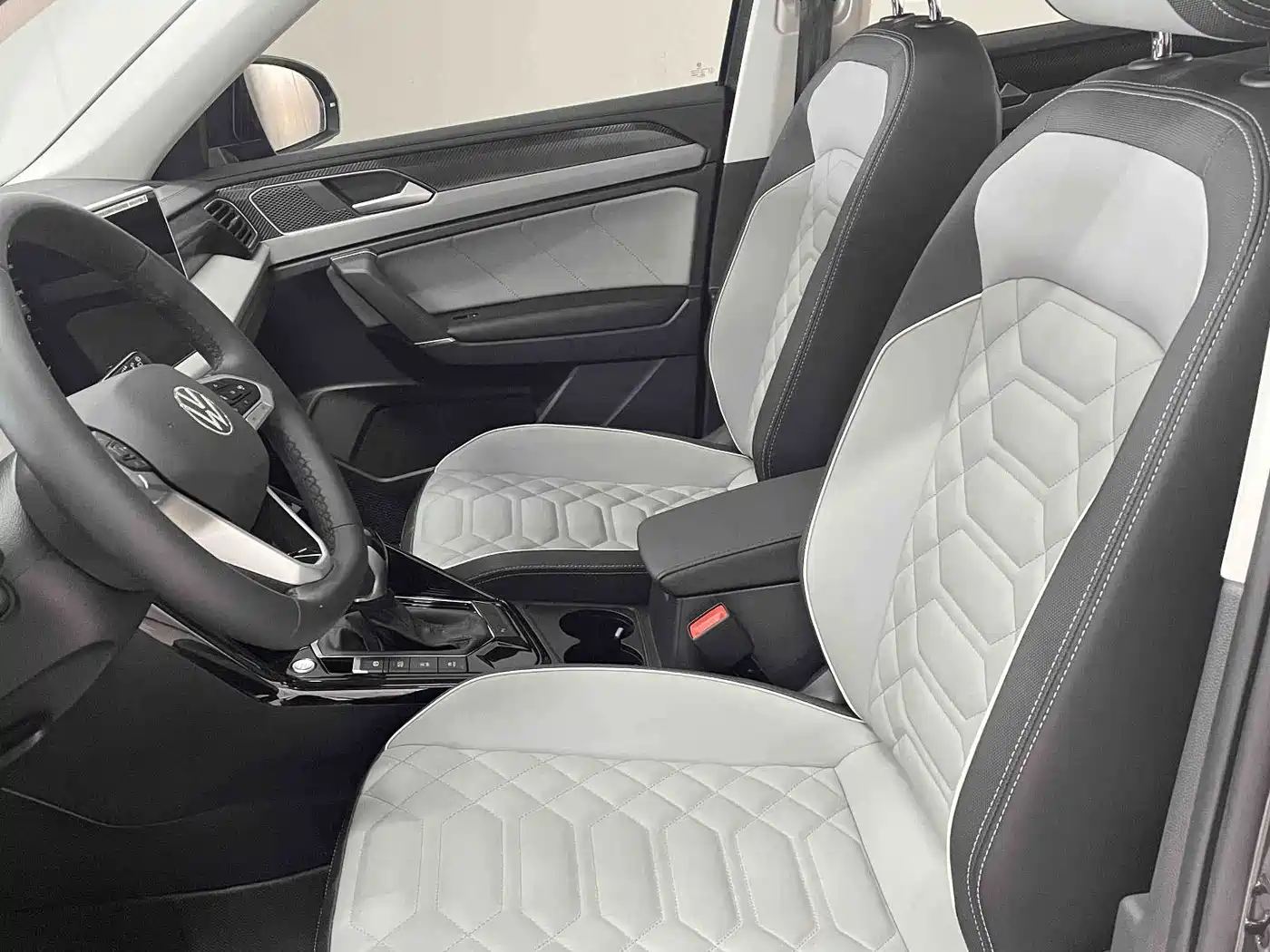 Volkswagen Tayron 2025 2025 Shared Joy 300TSI