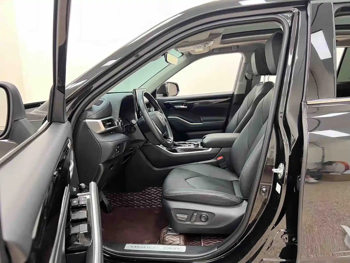 Toyota Highlander 2024 380T AWD Premium 7-Seater фото 8