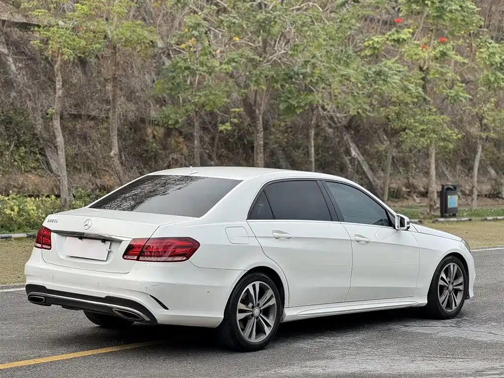 Mercedes-Benz E-Class 2014 Facelift E 260 L Sport фото 4
