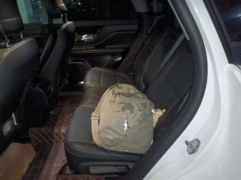 LINCOLN ADVENTURER