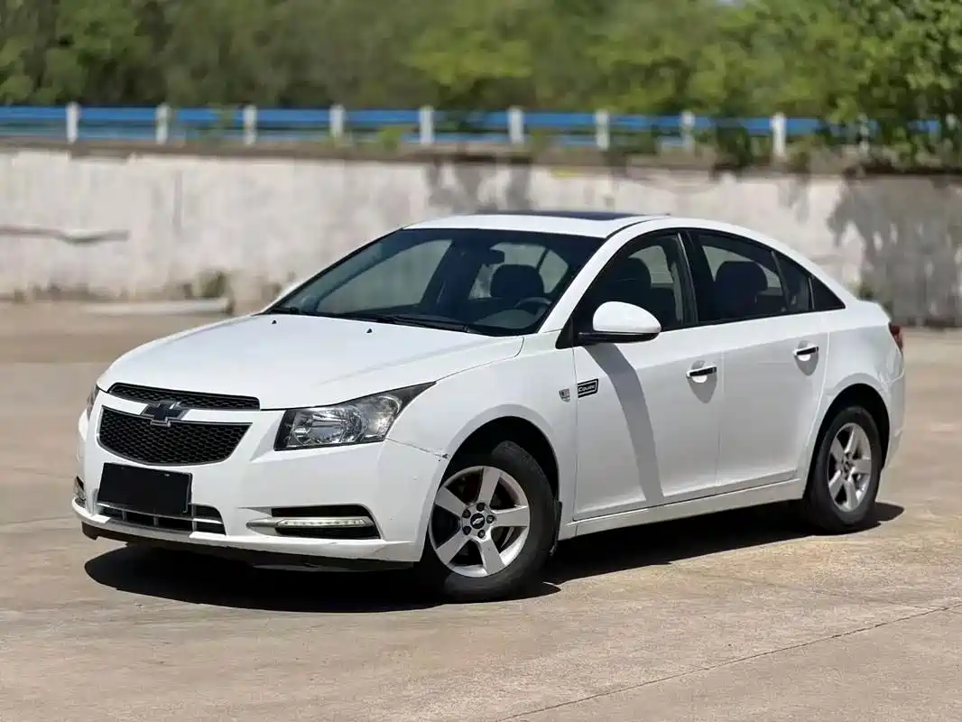 Chevrolet Cruze 2012 1.6L SE AT фото 7